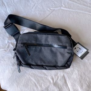 BNWT Dads Fanny diaper bag, “Night” color